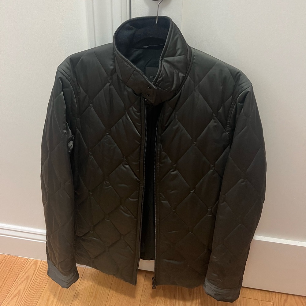Theory Quilted Jacket - Brand new - limited edition - army green - size medium